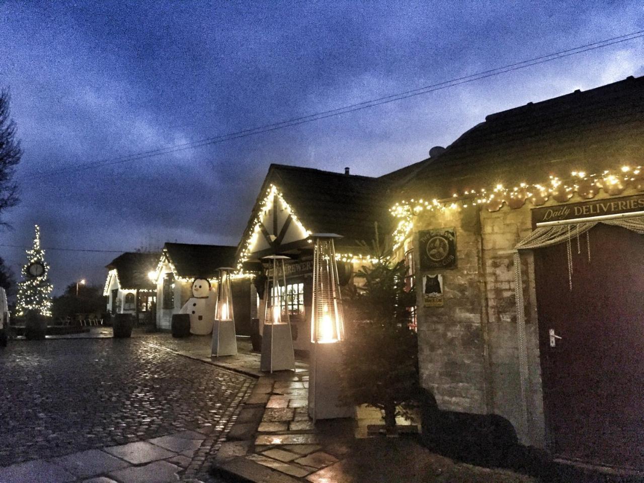Guy'S Thatched Hamlet Barton  ภายนอก รูปภาพ